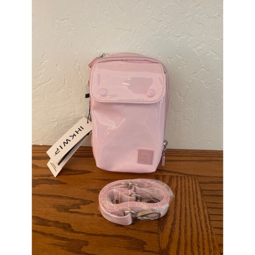 Ihkwip Patent Everyday Essentials crossbody bag in pink